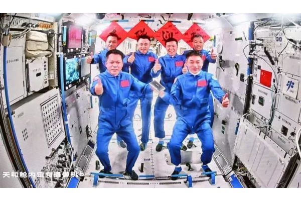 gmn轴承(高速电吹风机测评数据揭秘：戴森、初扉、松下、追觅、飞利浦等！)