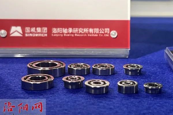 skf轴承报价(轴承巨头又双叒叕涨价，中游企业在夹缝中如何求利)